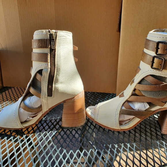 Freebirds - Tiara - Picture 4 of 5